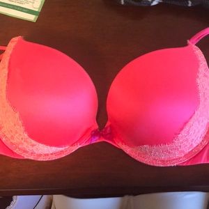 Victoria’s Secret DD very sexy push up
